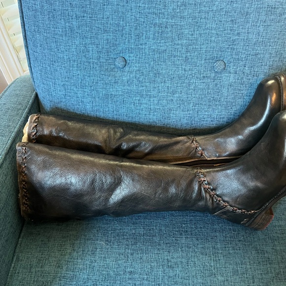 Bedstu Women’s Tall Leather Boots with Laces in Back.  Size 8.  Never worn. - Picture 3 of 9